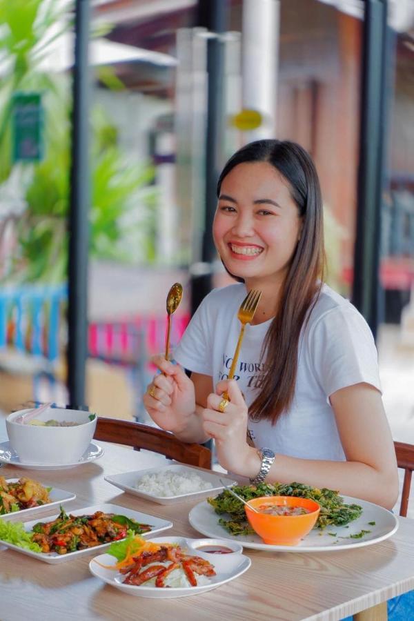 Srihome ยายศรีโฮมแอนแคมป์ปิ้ง Ban Don Tum Dış mekan fotoğraf
